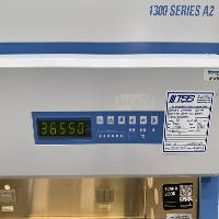 Thermo 1300 Series A2 4' Biosafety Cabinet image 3